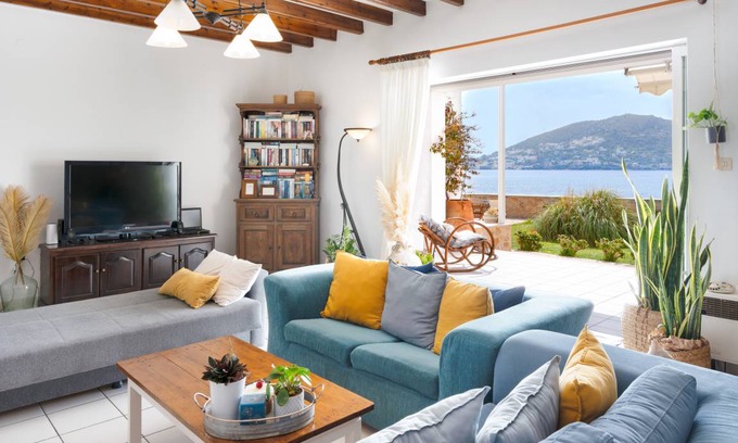 Alinda Villa | 160 m² Villa ∙ 3 bedrooms ∙ 6 guests