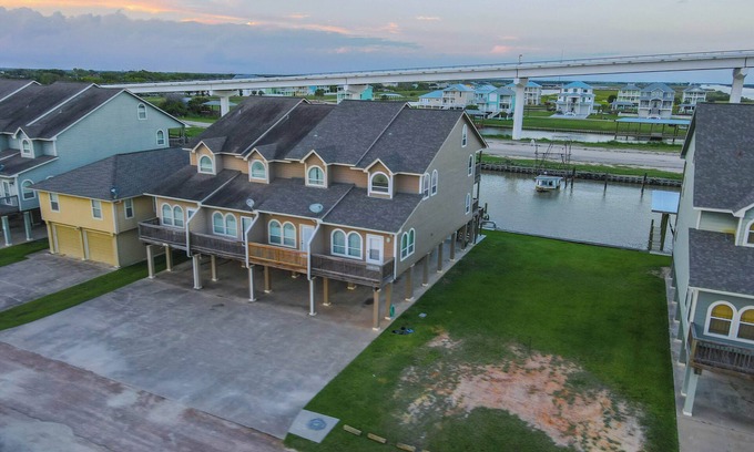 Matagorda House | 161 Boat Slip - Waterfront Townhome in Matagorda Townsite