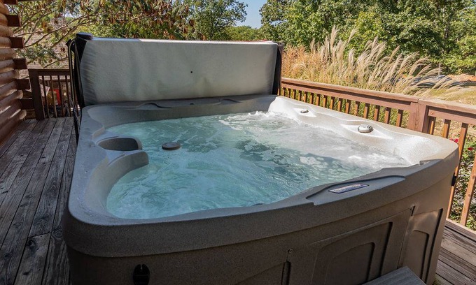 Branson Cedars Cabin | 167 m² Cabin ∙ 4 bedrooms ∙ 10 guests