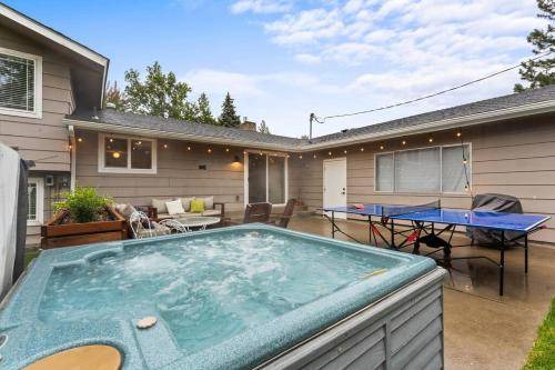 Spokane House | 167 m² House ∙ 1 bedroom ∙ 10 guests