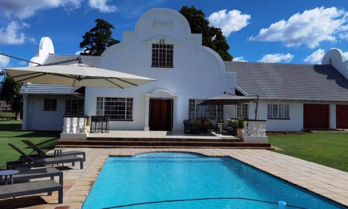 Thembisile Apartment | 17 m² Apartment ∙ 4 bedrooms ∙ 8 guests
