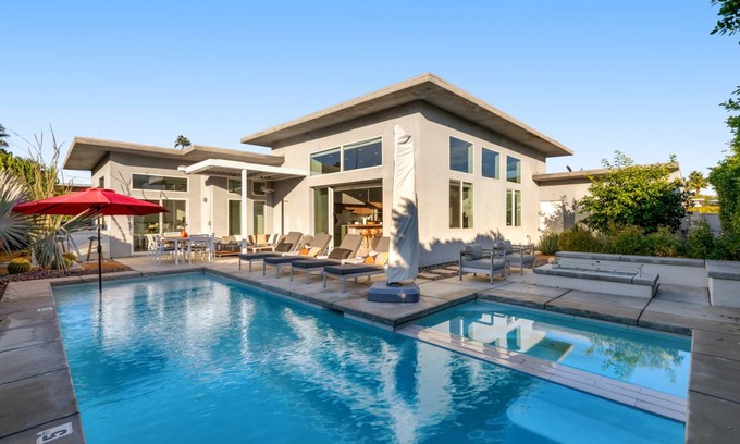 Palm Springs House | 172 m² House ∙ 3 bedrooms ∙ 6 guests