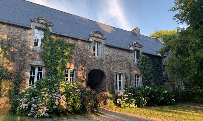 Cite Apartment | 17th century property between the pink granite coast & Lannion, Studio 33m2
