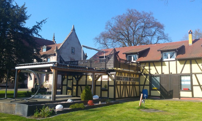 Gerstheim House | 18 km from Europa park Rust, Gîte CLIMATISE the stables of Bancalis 5 *.