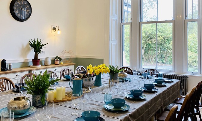 Maybole House | 18 person 9 en-suite bedroom country house in Ayrshire with hot tub & sauna