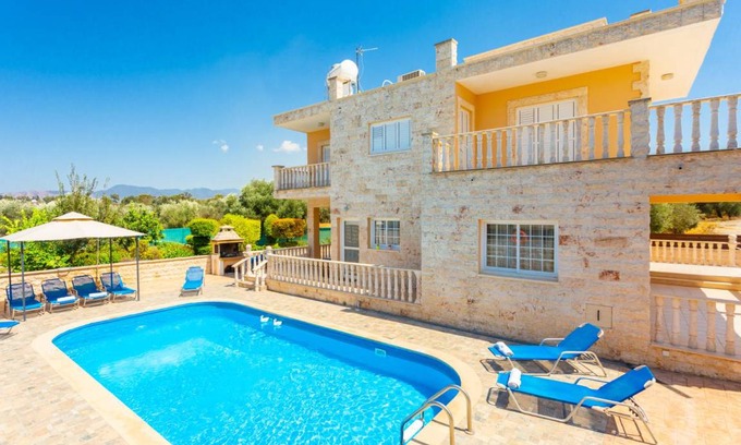 Prodromi Villa | 180 m² Villa ∙ 3 bedrooms ∙ 7 guests