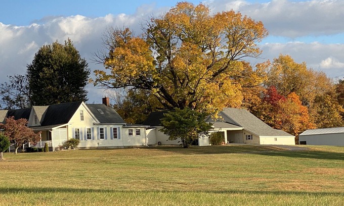 Heltonville Other | 1884 Farmhouse at Donkeytown Designed for large get togethers!