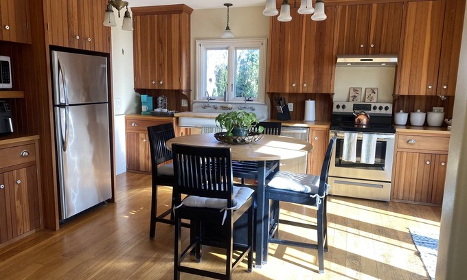 Jamestown House | 1887 remodeled home located in the heart of historic Jamestown,RI.