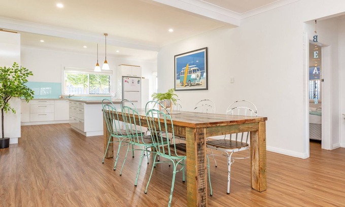 Forster House | 19 Lincoln Street Pet Friendly