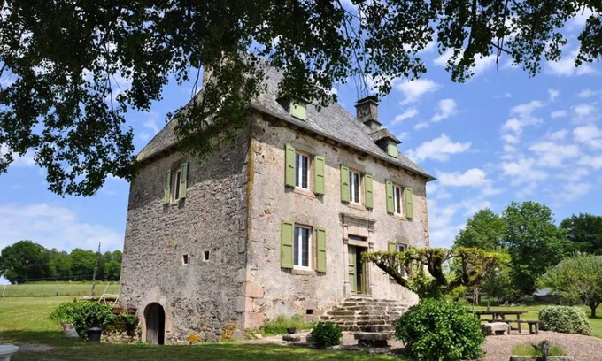 Saint-Cirgues-la-Loutre House | 190 m² House ∙ 4 bedrooms ∙ 10 guests