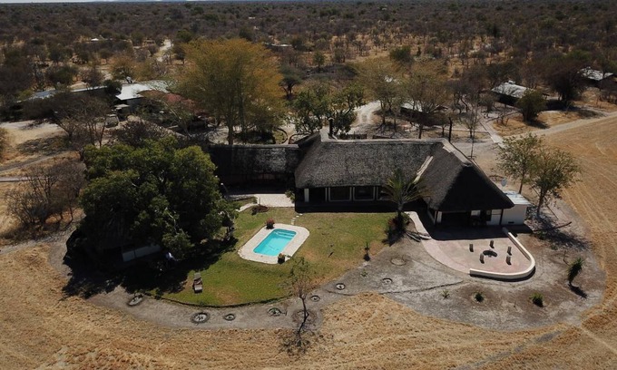 Etosha Cabin | 193 m² Lodge ∙ 2 bedrooms ∙ 4 guests