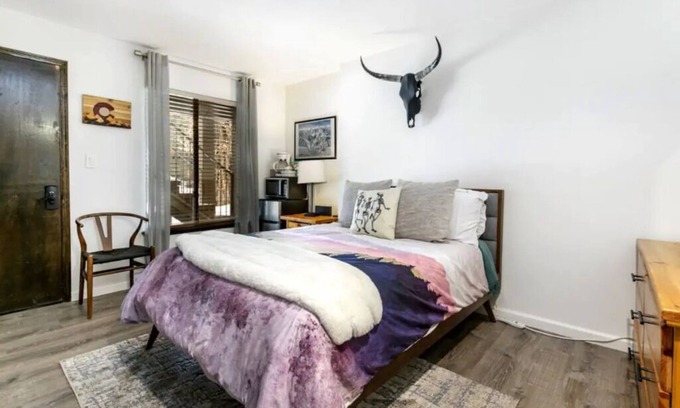Avon Condo | 1BD/1BA at Beaver Creek West w/Private Skier Shuttle + Hot Tubs! Sleeps 2