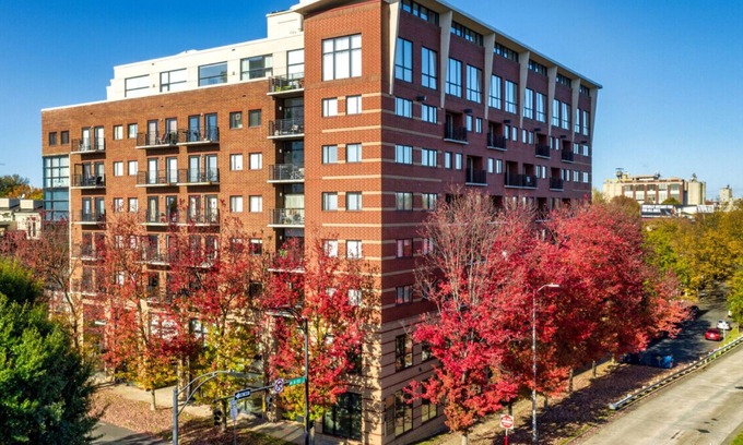 Charlotte Center City Apartment | 1Bed/1Bath Apt in Heart of Uptown Charlotte.