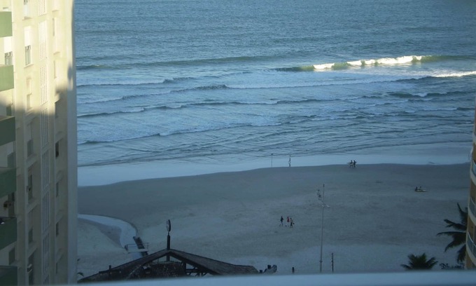 Pitangueiras Apartment | 1Bedroom Pitangueiras-Guarujá great location, wide view of the beach
