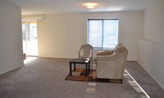 Okotoks House | 1BR Furnished Walk Out Basement in Best Community