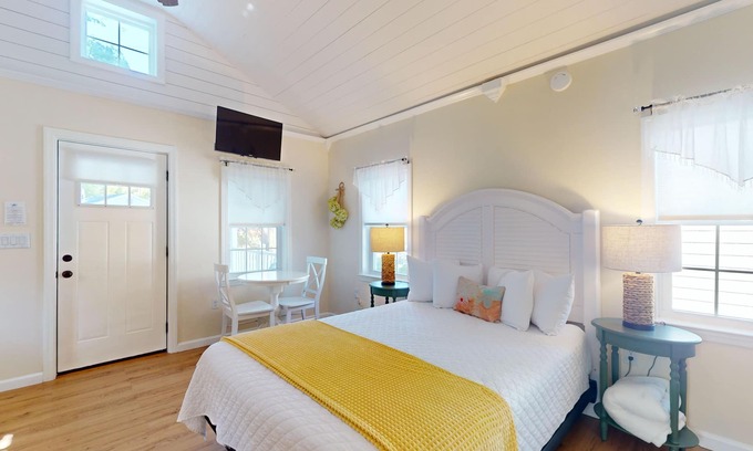 Lower Township House | 1BR King Bed Sofa Bed Sleeps 4 POOL - 14