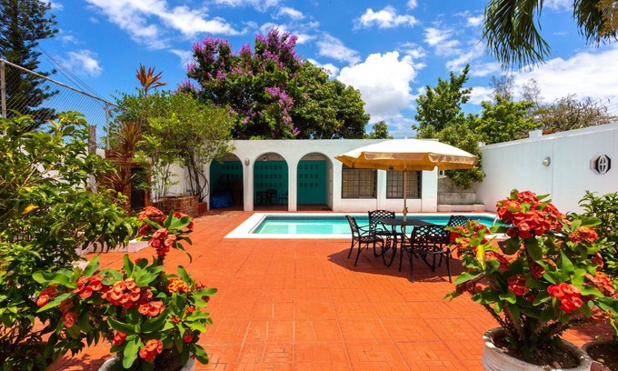 Jack's Hill House | 1BR on Private Estate