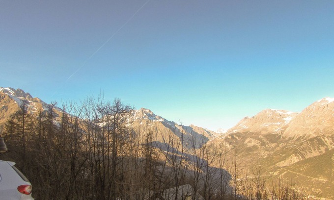 Puy-Saint-Vincent Apartment | 1st floor apartment 5 minutes from the slopes
