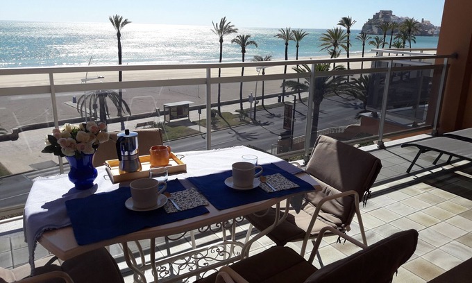 Peniscola Apartment | 1st line of the beach-spectacular views-unique terrace