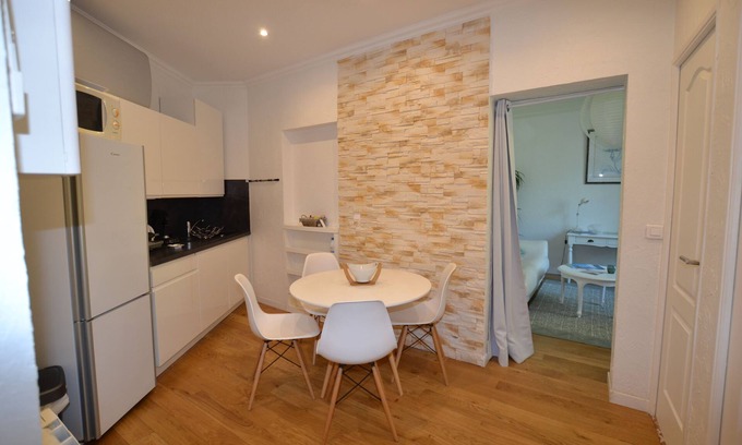 Prado - Republique Apartment | 2/3p 900m from the Croisette, in the