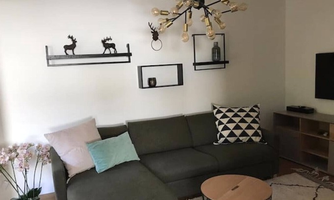 Flims Apartment | 2.5-room apartment in the center of Flims. On the slopes
