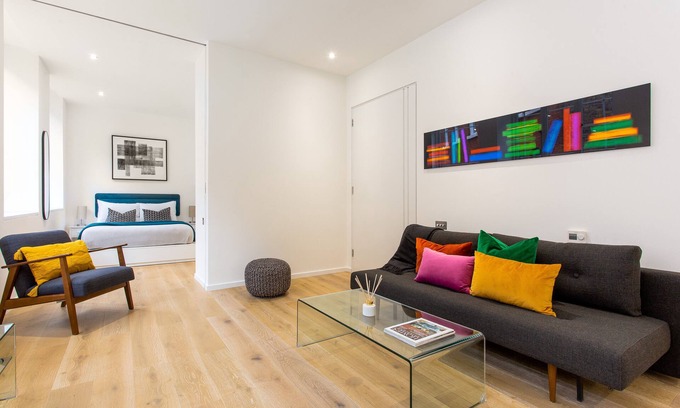 Mayfair Apartment | 2 Bed 2 Bath Apartment Off Regent Street