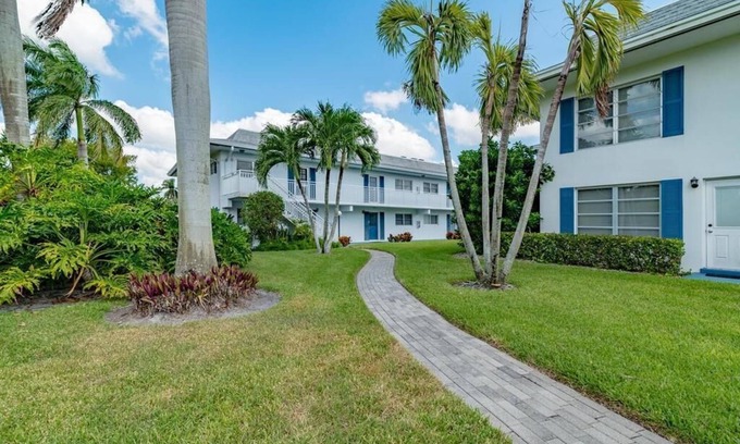 Moorings Condo | 2 Bed, 2 Bath Condo with Pool in The Moorings π΄ Less than a mile to the Gulf π