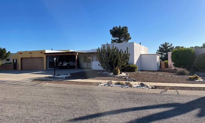 Country Club Estates House | 2 bed/2bath located on 10th green at Green Valley CC