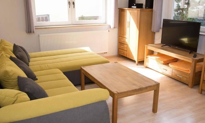 Minfeld Apartment | 2-bed apartment "Ferienwohnung Hofgarten" - Guesthouse Solana