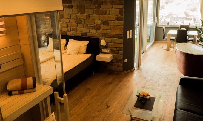 Cond Apartment | 2 bed apartment Garden - Anita's holiday home