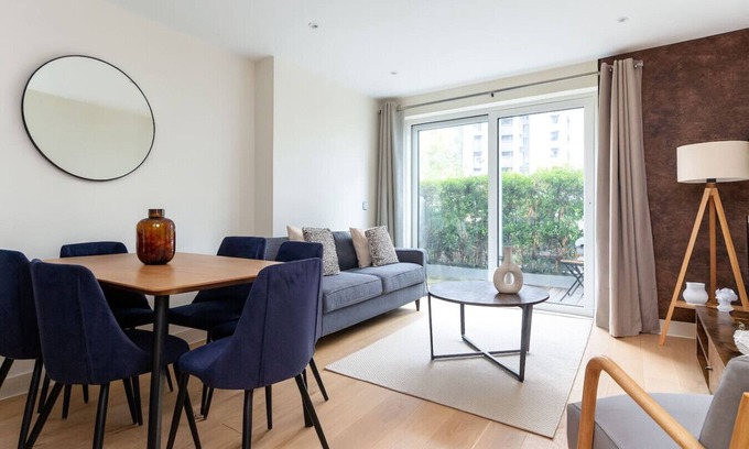 Woolwich Riverside Apartment | 2 Bed Apartment in Woolwich