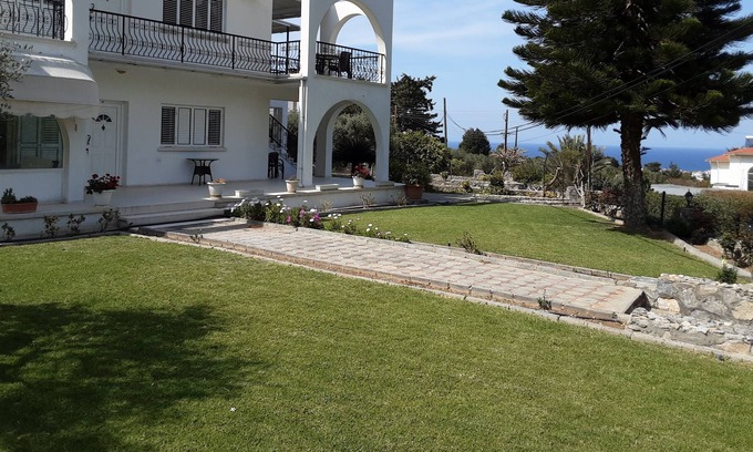 Karsiyaka Apartment | 2 bed apartment with great views
