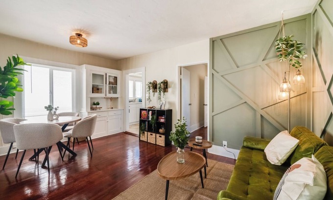 Golden Hill Apartment | 2 bed in Golden Hill! Minutes from Balboa Park, San Diego Zoo, & Downtown