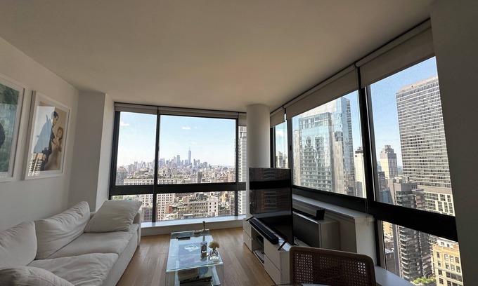 Midtown Apartment | 2 Bed Lux High Rise, steps from the Empire State