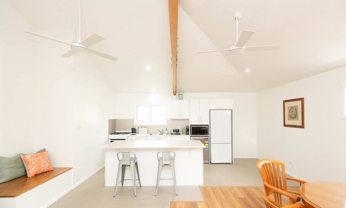 Norfolk Island Ski Chalet | 2 bedrm, 2 bathrm house w/patio includes car