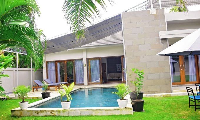 Senggigi Villa | 2 Bedroom Villa With Pool & Close To Setangi Beach