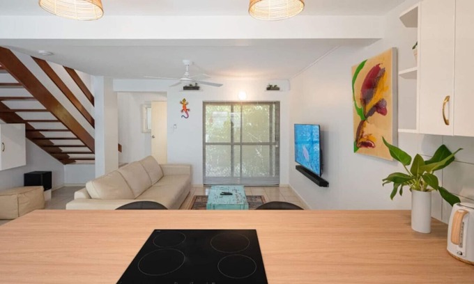 Cairns North House | 2 bedroom, 1 bathroom Townhouse