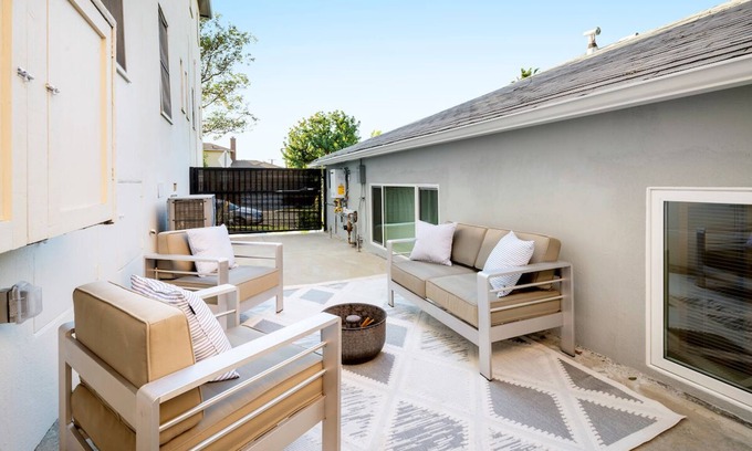 Miracle Mile House | 2 bedroom 2 bathroom house