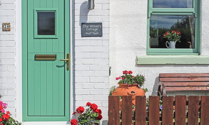 Loftus Cottage | 2 bedroom accommodation in Loftus, near Saltburn-by-the-Sea