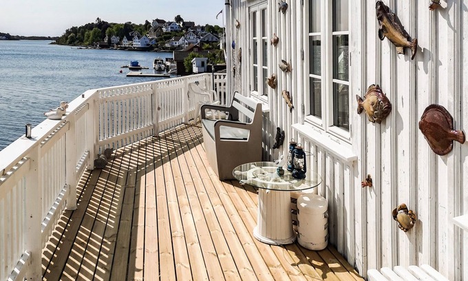 Kolbjørnsvik House | 2 bedroom accommodation in Kolbjørnsvik