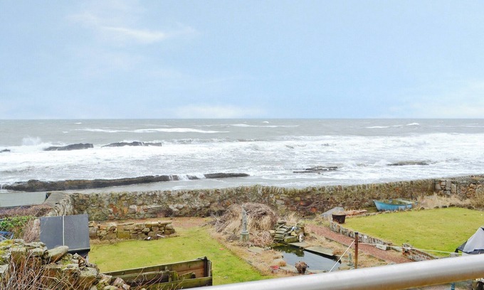 Cellardyke Cottage | 2 bedroom accommodation in Cellardyke, near Anstruther