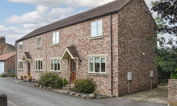 Bishop Monkton Cottage | 2 bedroom accommodation in Bishop Monkton, near Ripon