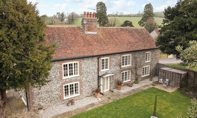 Singleton Cottage | 2 bedroom accommodation in Singleton, near Midhurst