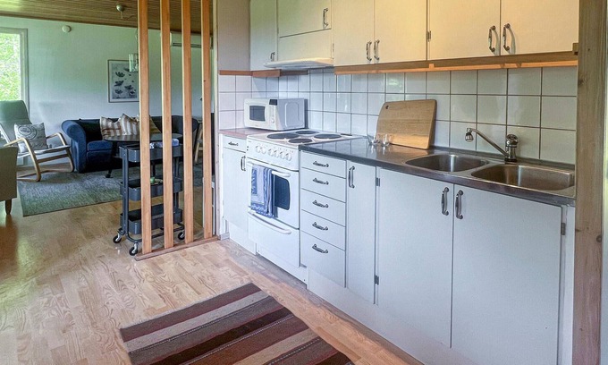 Svenstakan House | 2 bedroom accommodation in Färgelanda
