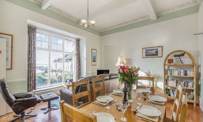 Barmouth Cottage | 2 bedroom accommodation in Barmouth