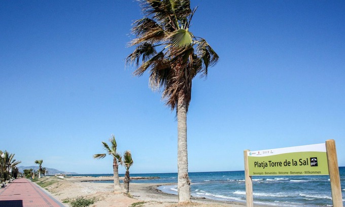 Cabanes Apartment | 2 bedroom accommodation in Cabanes