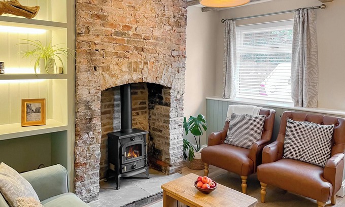 Howden Cottage | 2 bedroom accommodation in Howden, Nr Goole