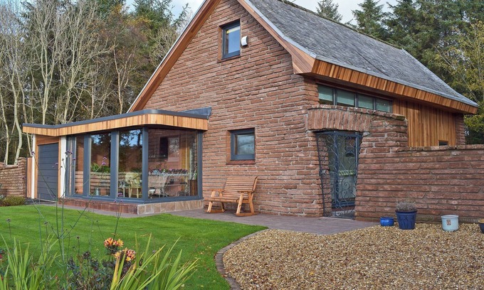 Ayr Cottage | 2 bedroom accommodation in Ayr
