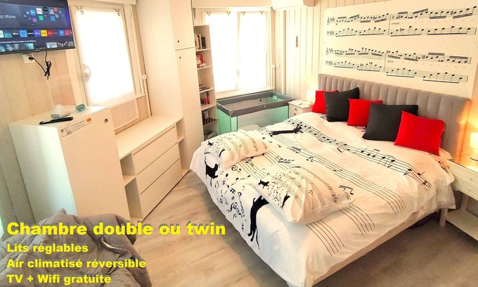 Rosendael Apartment | 2-bedroom air-conditioned apartment + sauna 5 minutes from beach. Pets allowed. 9 nights max.