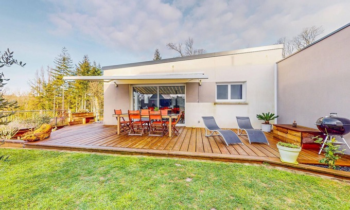 Landevant House | 2 bedroom amazing home in Landévant